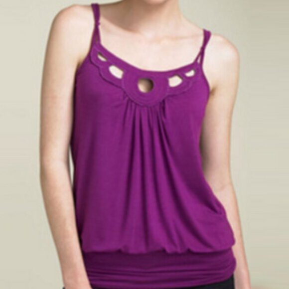 Ella Moss Zahara Camisole Tank in Lotus ASO Miley Stewart - Picture 3 of 10